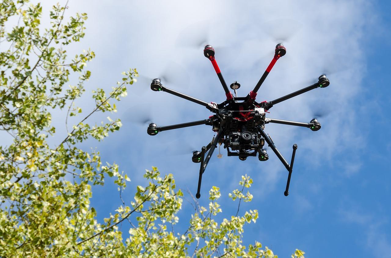 Dlaczego warto inwestować w dobrej jakości drony?