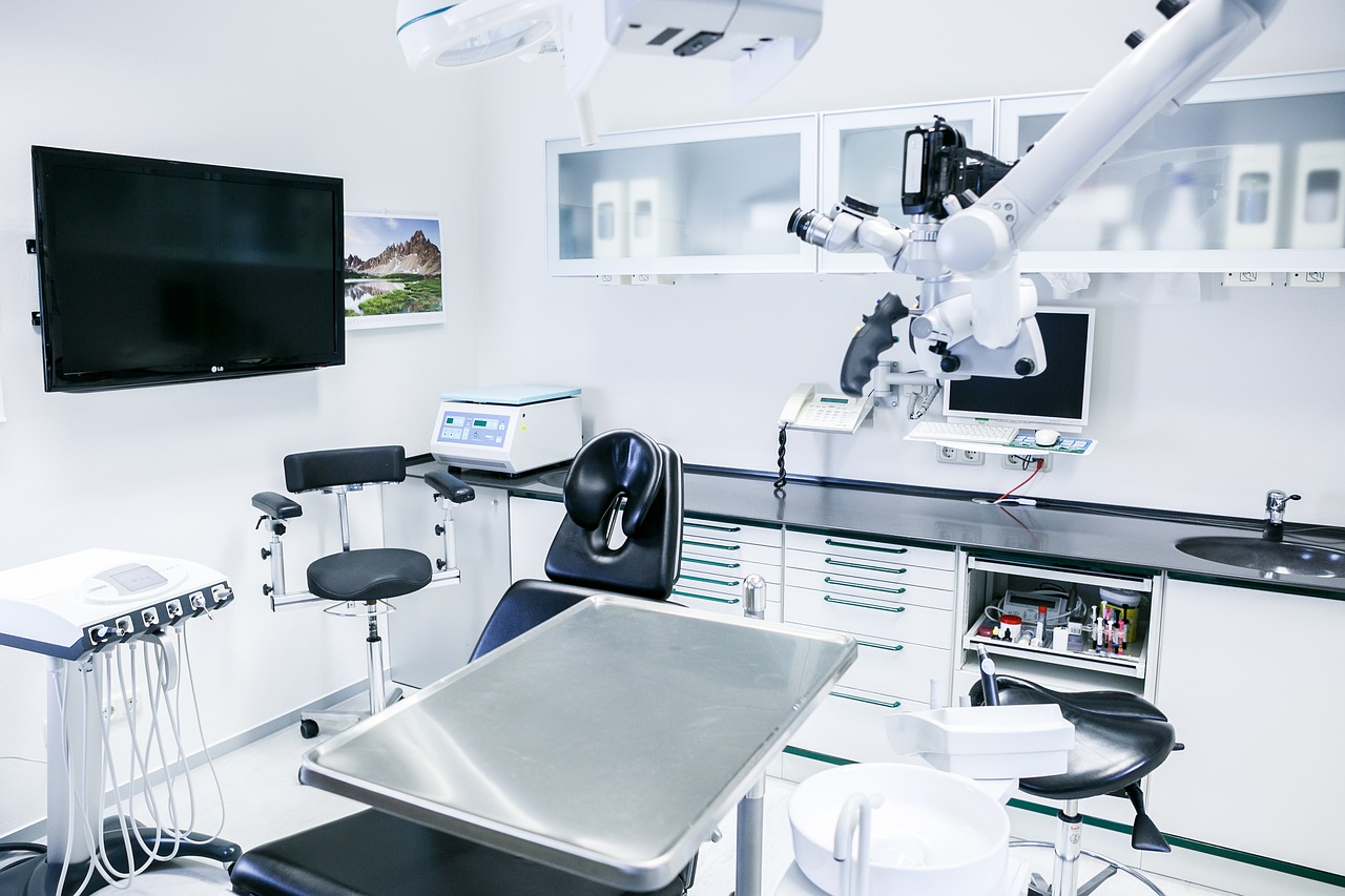 Dlaczego gabinety stomatologiczne powinny korzystać dedykowanych oprogramowań?