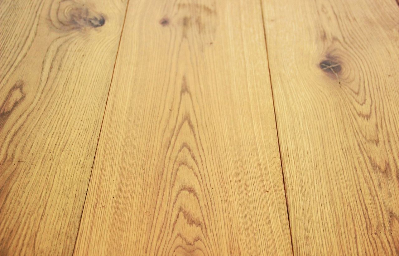 Jak położyć drewnianą podłogę?